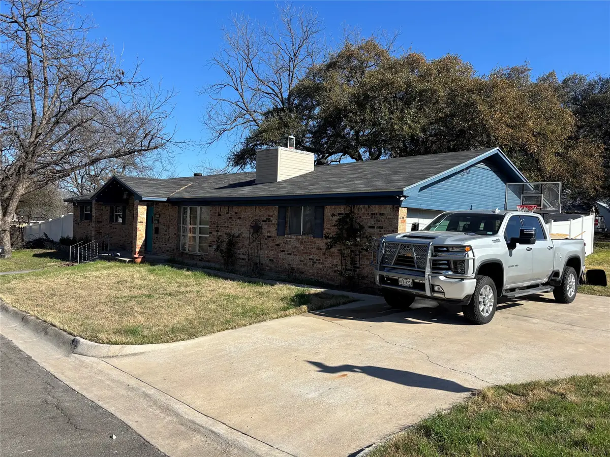 708 W Avenue A, Lampasas, TX 76550 - #1