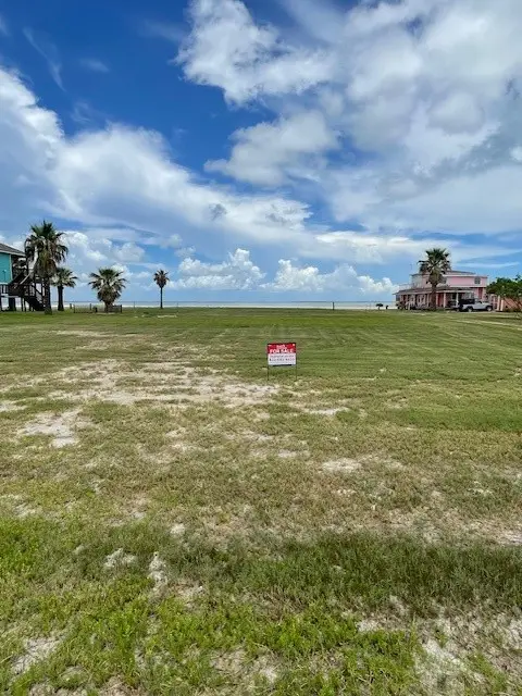 1125 North Ocean Drive, Port Lavaca, TX 77979 - Image #1