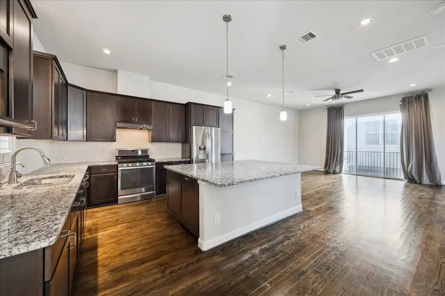 1909 Hickory Street, Houston, TX 77007 - Image #2