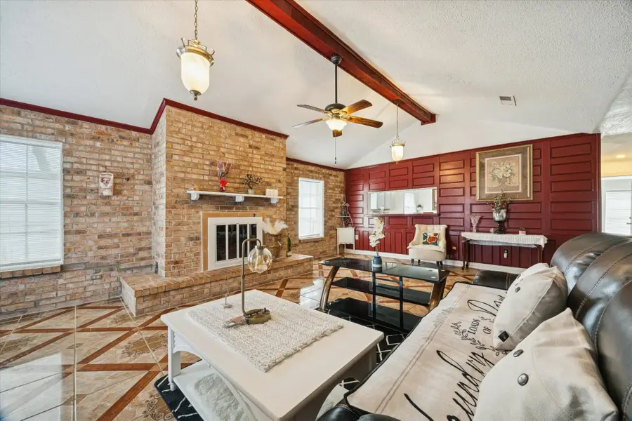 305 W Thomas Avenue, Pasadena, TX 77506 - Image #3