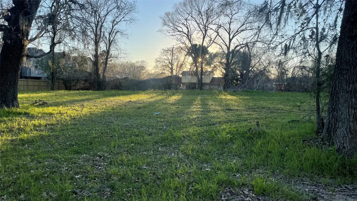 6413 T C Jester Boulevard, Houston, TX 77091 - Image #1