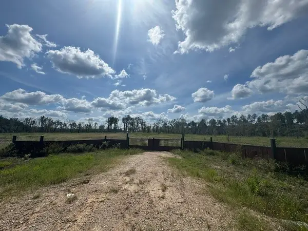 1018 Gibson Lane, Huntington, TX 75949