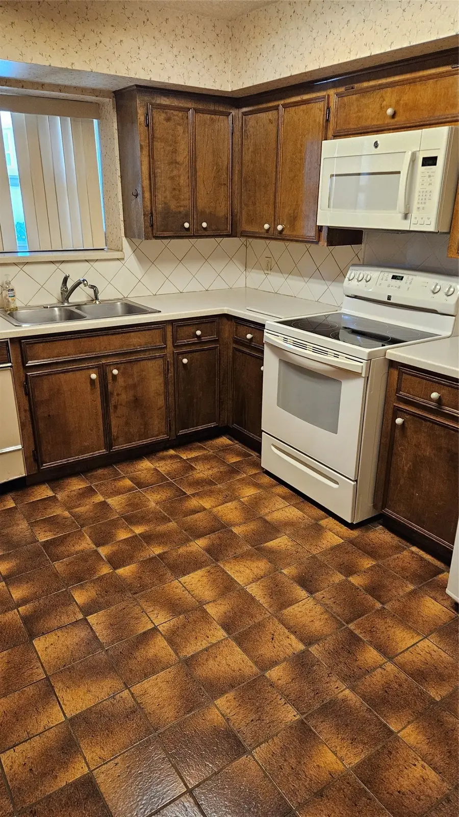 5607 Innsbruck Street, Bellaire, TX 77401 - Image #2