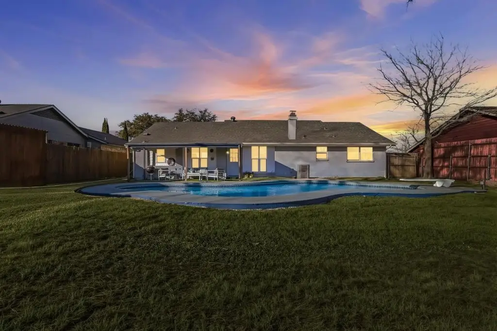 2828 Elk Grove Road, Carrollton, TX 75007 - #1