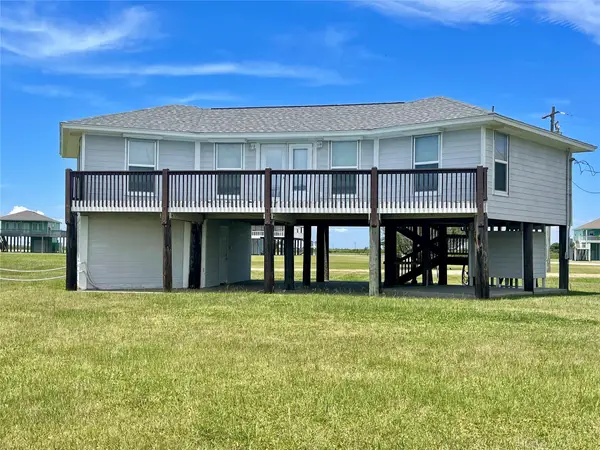3580 Mackerel Way, Crystal Beach, TX 77650