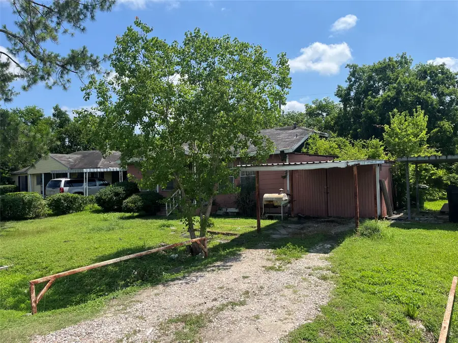 10113 Teneha Drive, Houston, TX 77033 - Image #2