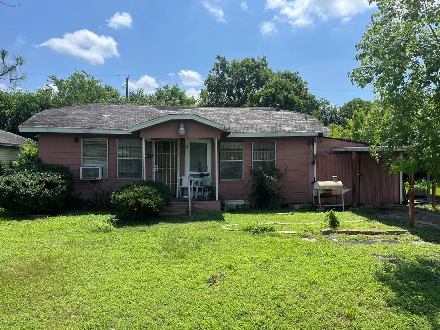 10113 Teneha Drive, Houston, TX 77033 - Image #3