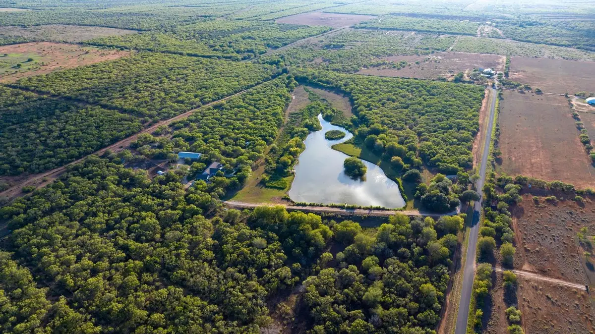 6170 County Road 332, Jourdanton, TX 78026 - Image #1