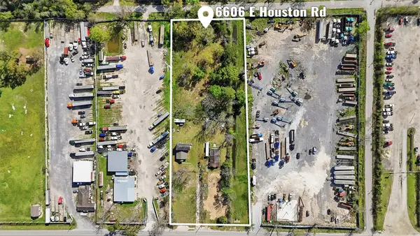 6606 E Houston Road, Houston, TX 77028