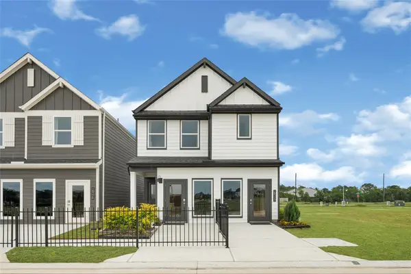 3555 Blackbird Lane, Katy, TX 77494