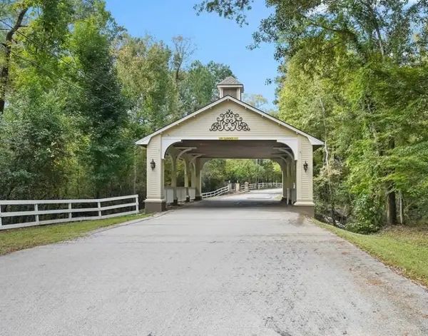 7389 Teaswood Drive, Conroe, TX 77304