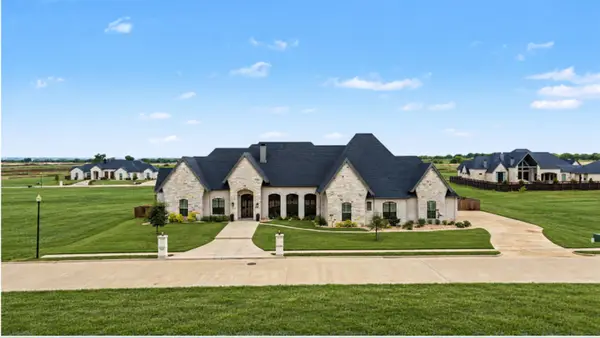 117 Iris Street, Lorena, TX 76655