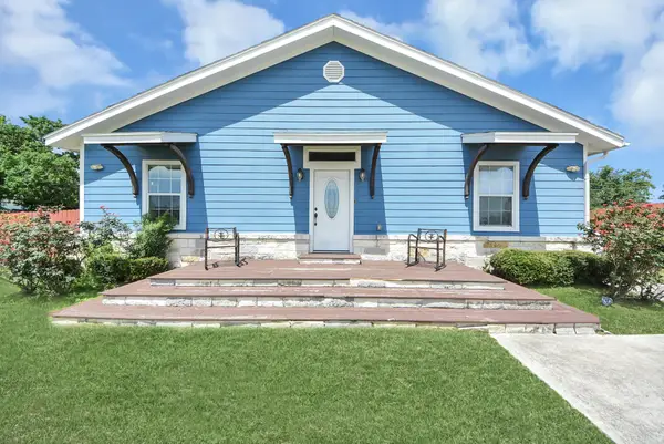 1106 S 8th Street, La Porte, TX 77571