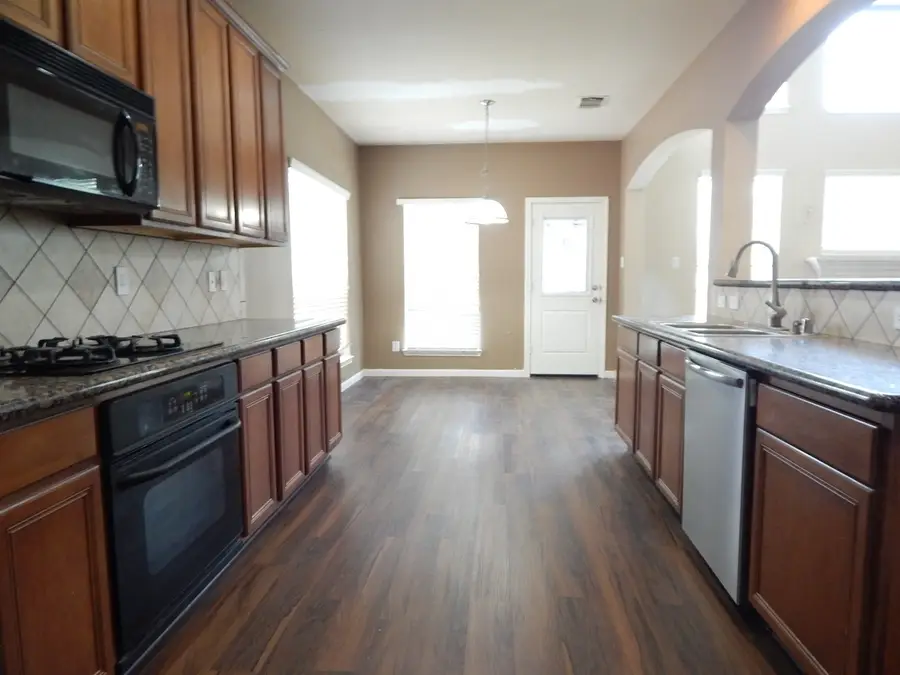 22206 Bridgestone Pine Court, Spring, TX 77388 - Image #2