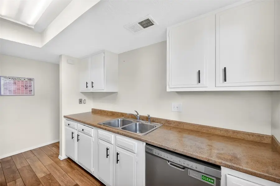 6975 Chasewood Drive, Stafford Missouri City, TX 77489 - #3