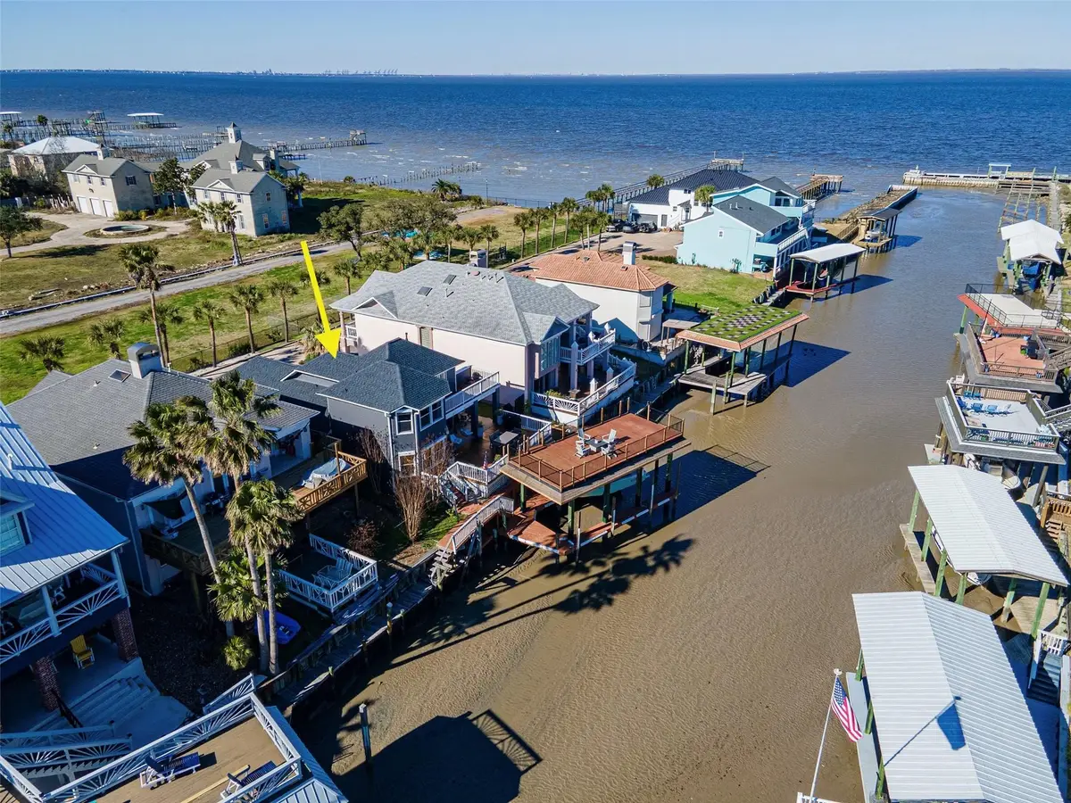 127 Port Street, San Leon, TX 77539 - #1