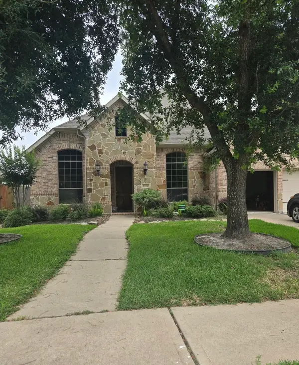 8726 Hollow Bay Lane, Houston, TX 77095