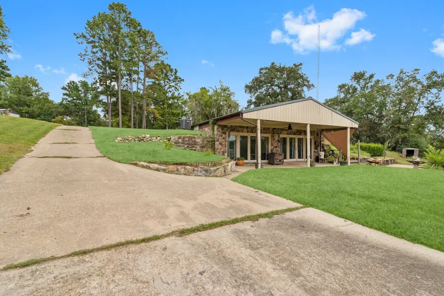 18 Arrowhead Drive, Huntsville, TX 77320 - #2