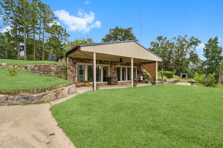 18 Arrowhead Drive, Huntsville, TX 77320 - #3
