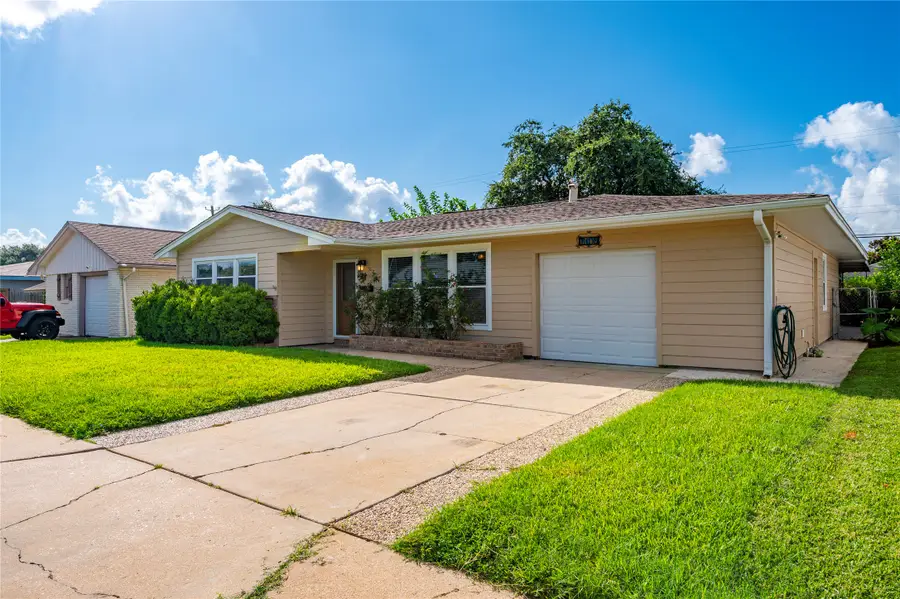 7109 Poplar Drive, Galveston, TX 77551 - #3