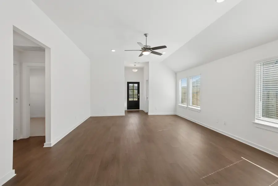 118 Spring Rose Drive, Magnolia, TX 77354 - Image #3