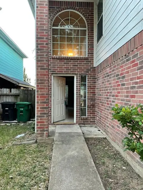 7615 Jonathon Court, Stafford Missouri City, TX 77489 - Image #3