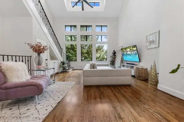 1917 Summer Street, Houston, TX 77007