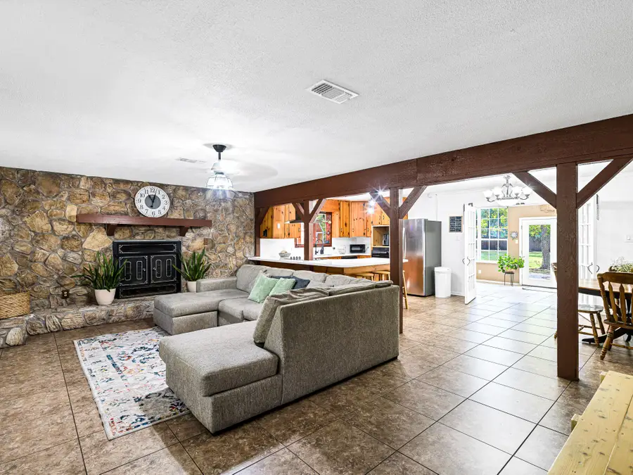 1512 County Road 3709, Splendora, TX 77372 - Image #3