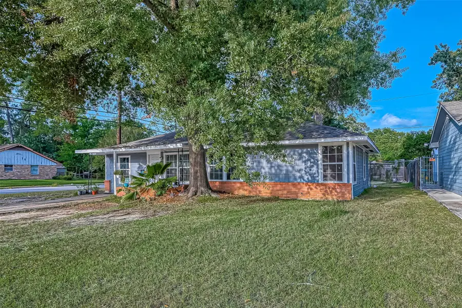 10434 Envoy Street, Houston, TX 77016 - Image #2