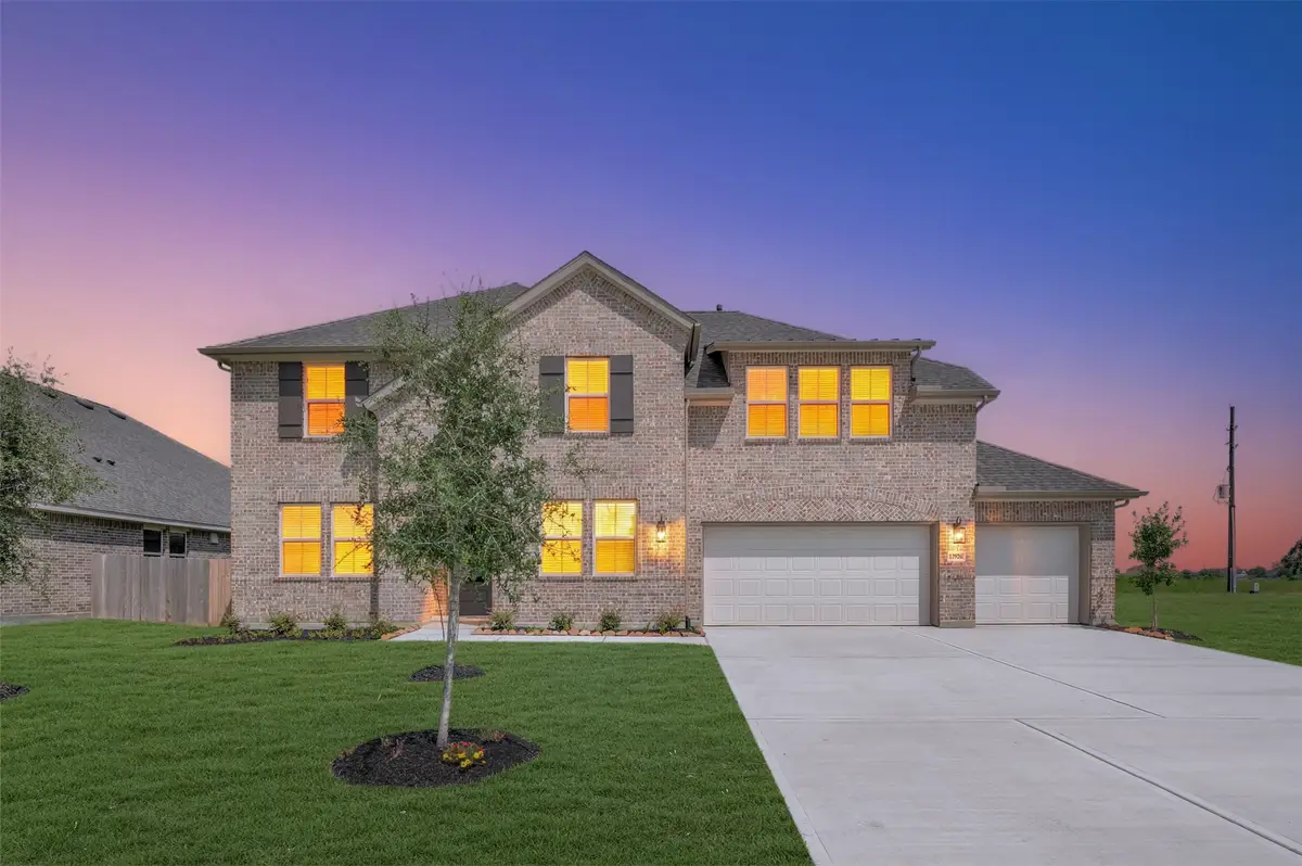 12926 Old Fashion Circle, Monterey Belvieu, TX 77535 - #1