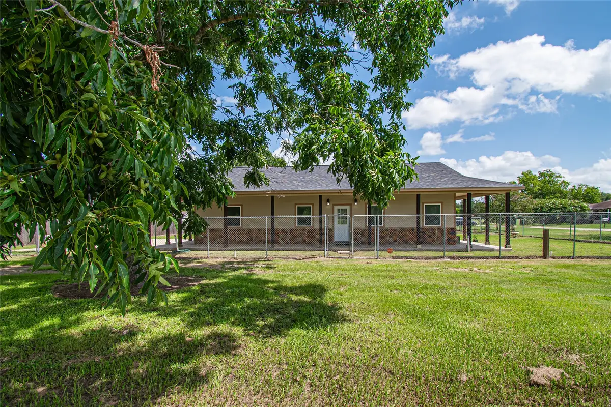 1245 4th Street, Hempstead, TX 77445 - Image #1