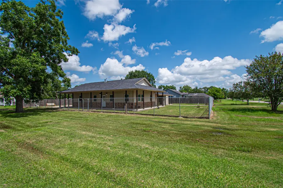1245 4th Street, Hempstead, TX 77445 - Image #2