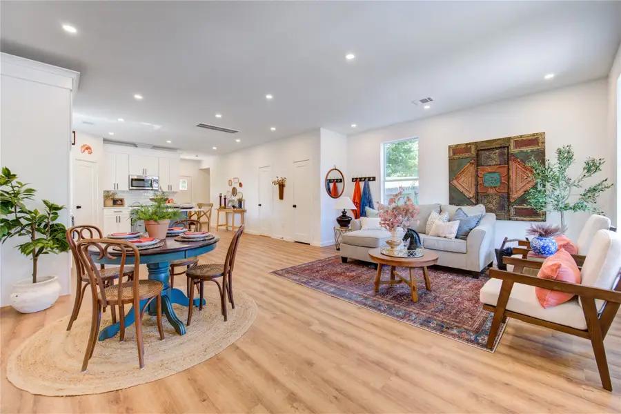 11 E O'bryant, Bellville, TX 77418 - #3