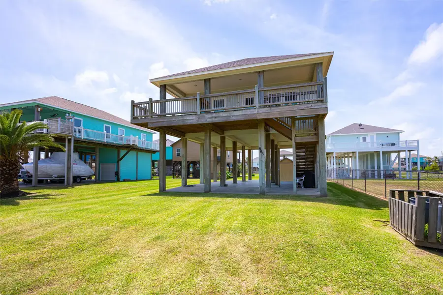 893 West Lane, Crystal Beach, TX 77650 - #2