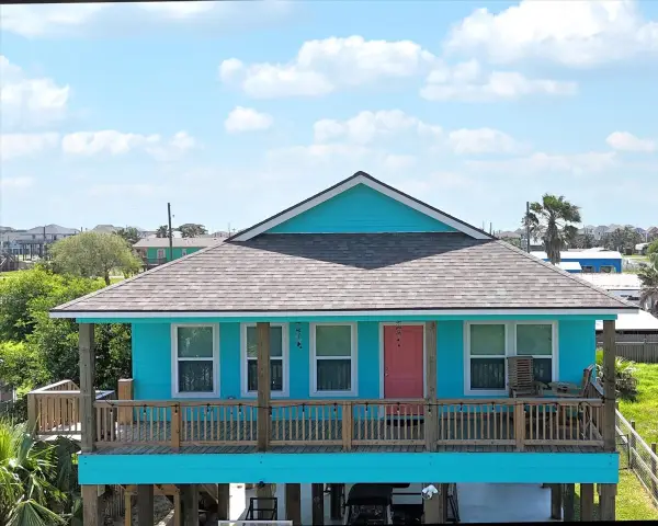 1970 Avenue B, Port Bolivar, TX 77650