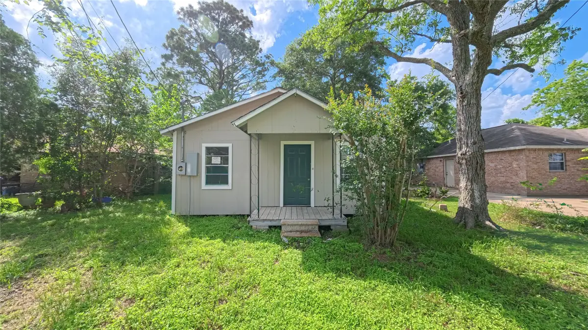 909 N Lake Avenue, Eagle Lake, TX 77434 - #1