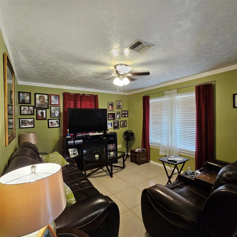 2707 Ellis School Road #A-B, Baytown, TX 77521 - #2