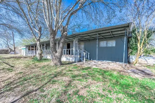 725 Choate Road, Alvin, TX 77511