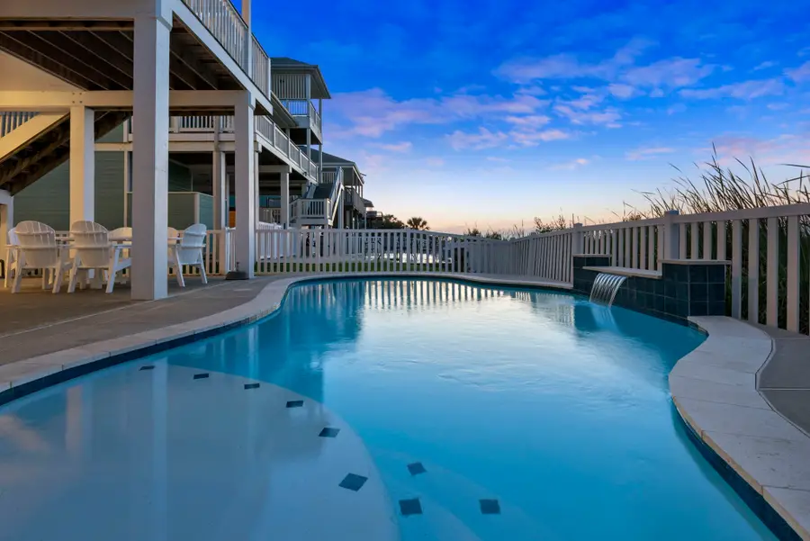 22516 Bay Point Drive, Galveston, TX 77554 - Image #2