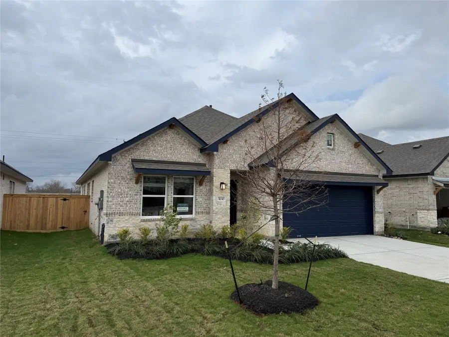 3130 Emerald Hills Drive, Angleton, TX 77515 - Image #2