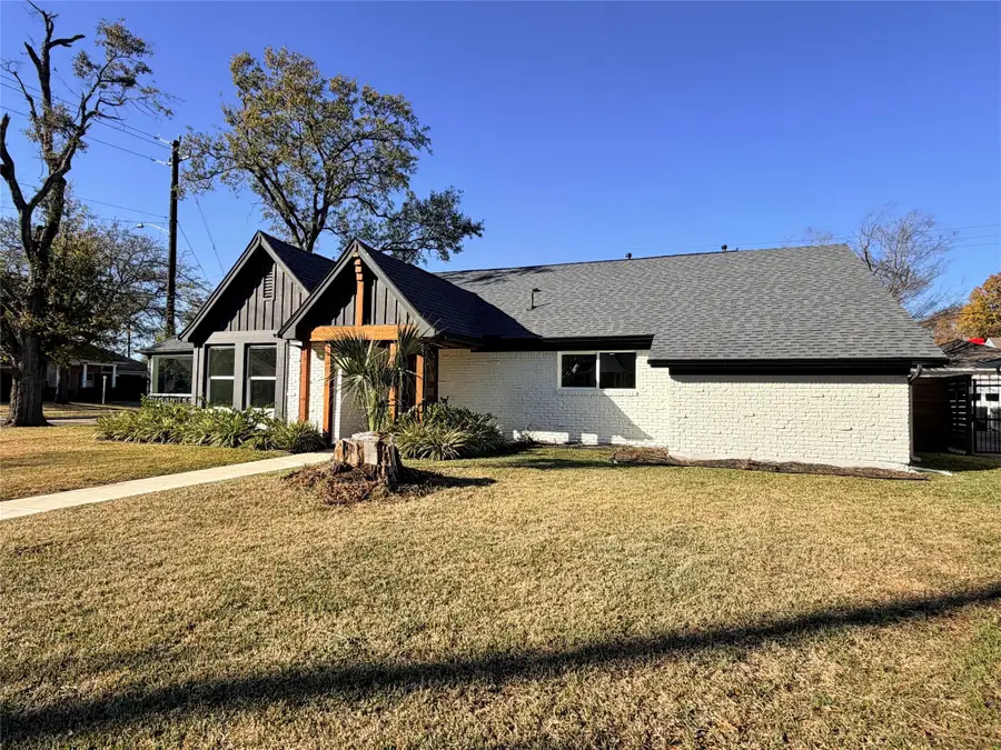 8018 Highmeadow Drive, Houston, TX 77063 - Image #2