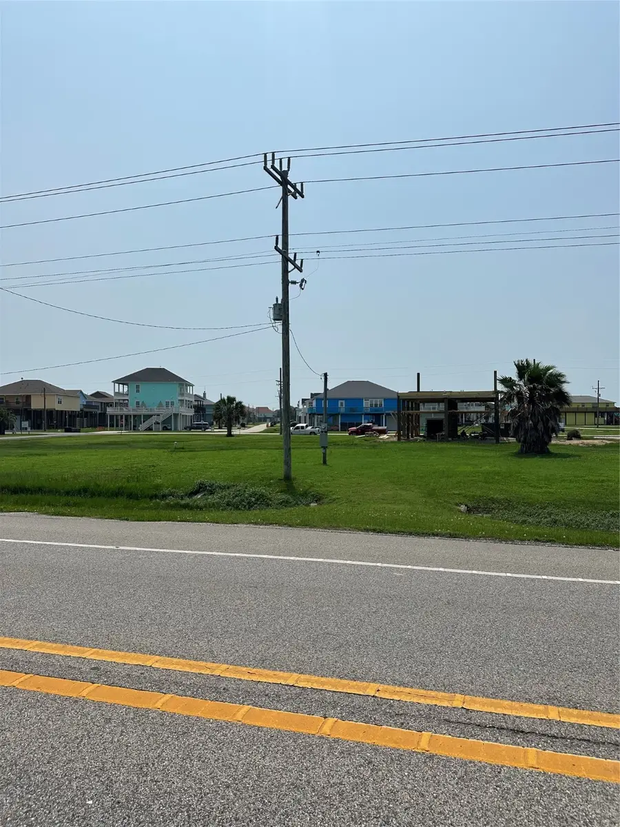 2596 Tx-87, Crystal Beach, TX 77650 - #2