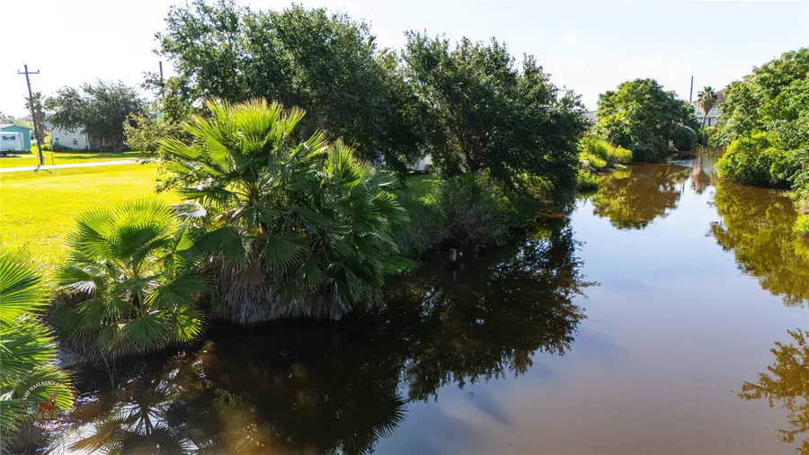 1013 Canal E, Port Bolivar, TX 77650 - #3