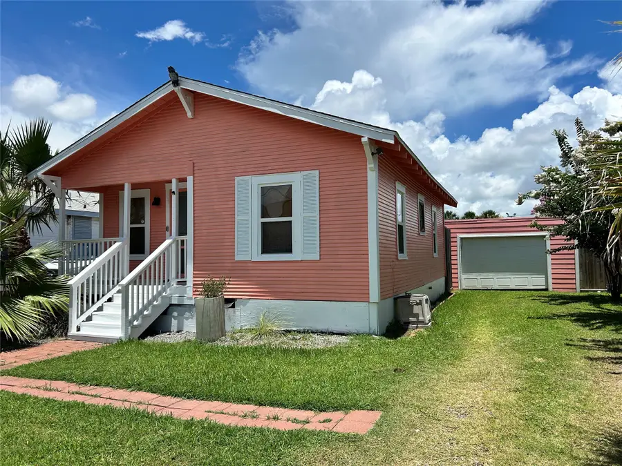 2216 Grover Avenue, Galveston, TX 77551 - Image #2