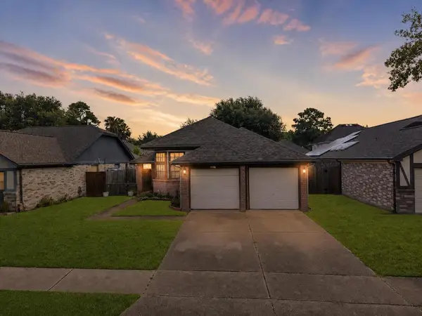 5126 E Fallen Bough Drive, Houston, TX 77041