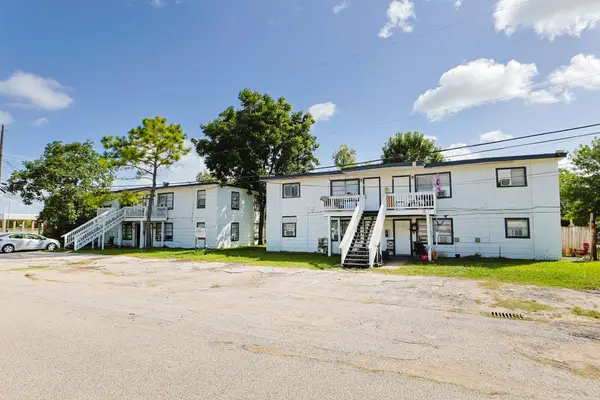 2312 & 2315 Avenue B #5, Dickinson, TX 77539