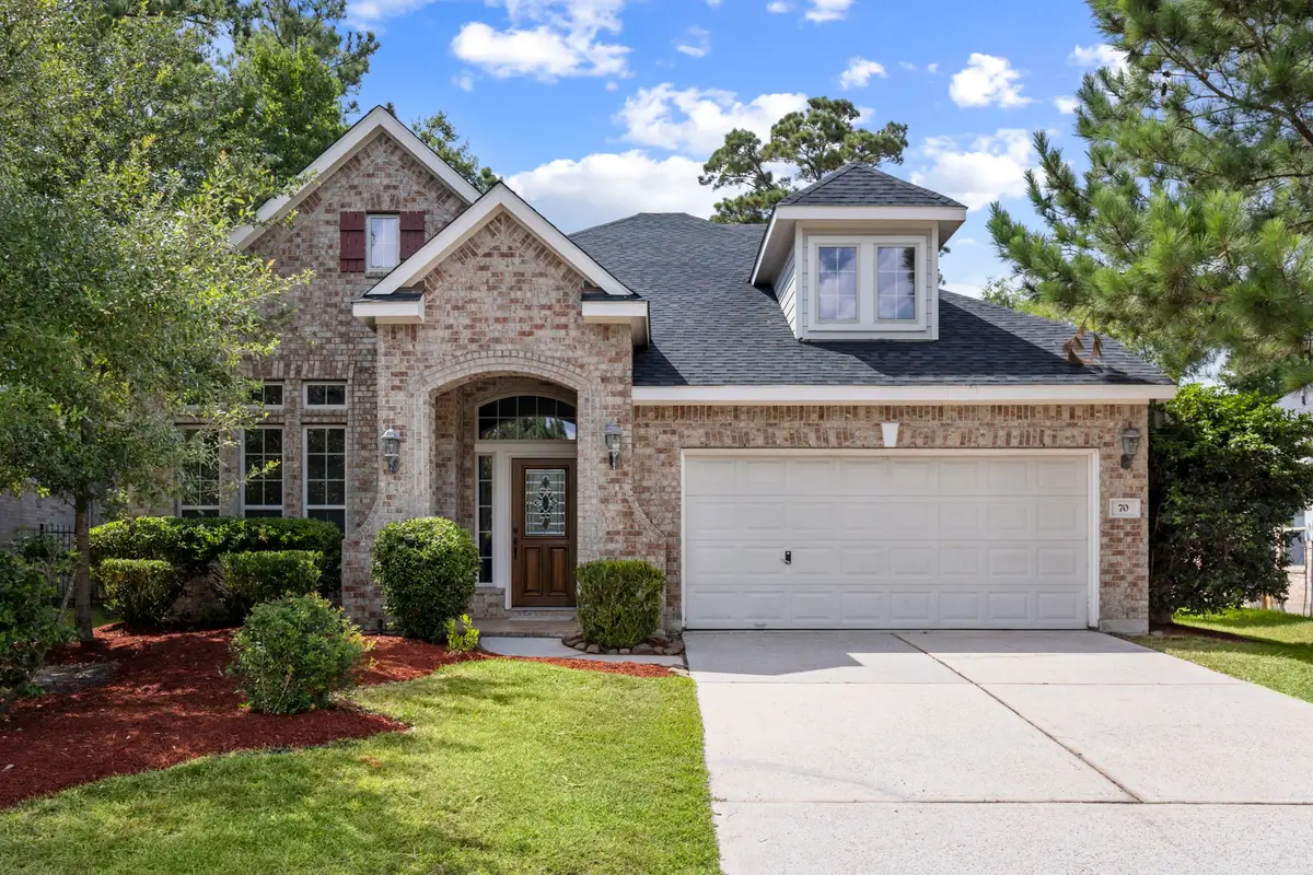 70 N Rocky Point Circle, The Woodlands, TX 77389 - Image #1