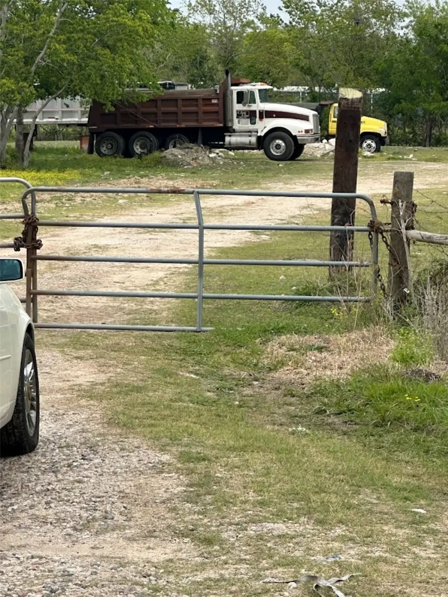 10717 Cullen Boulevard, Houston, TX 77047 - Image #3