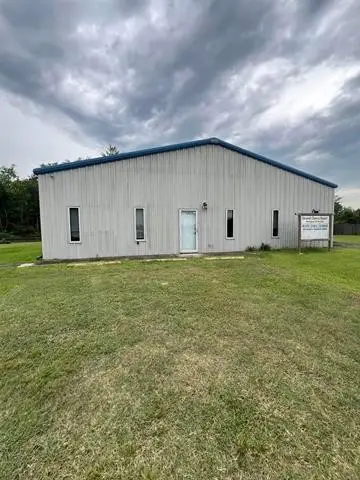 445 W Railroad Avenue, China, TX 77613 - Image #3