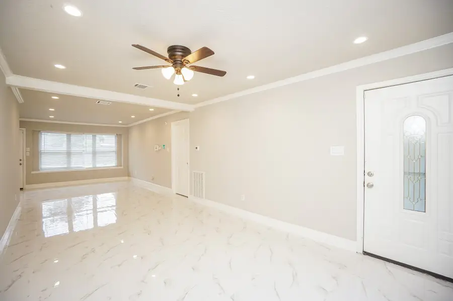 11614 Brookledge Drive, Houston, TX 77099 - Image #3